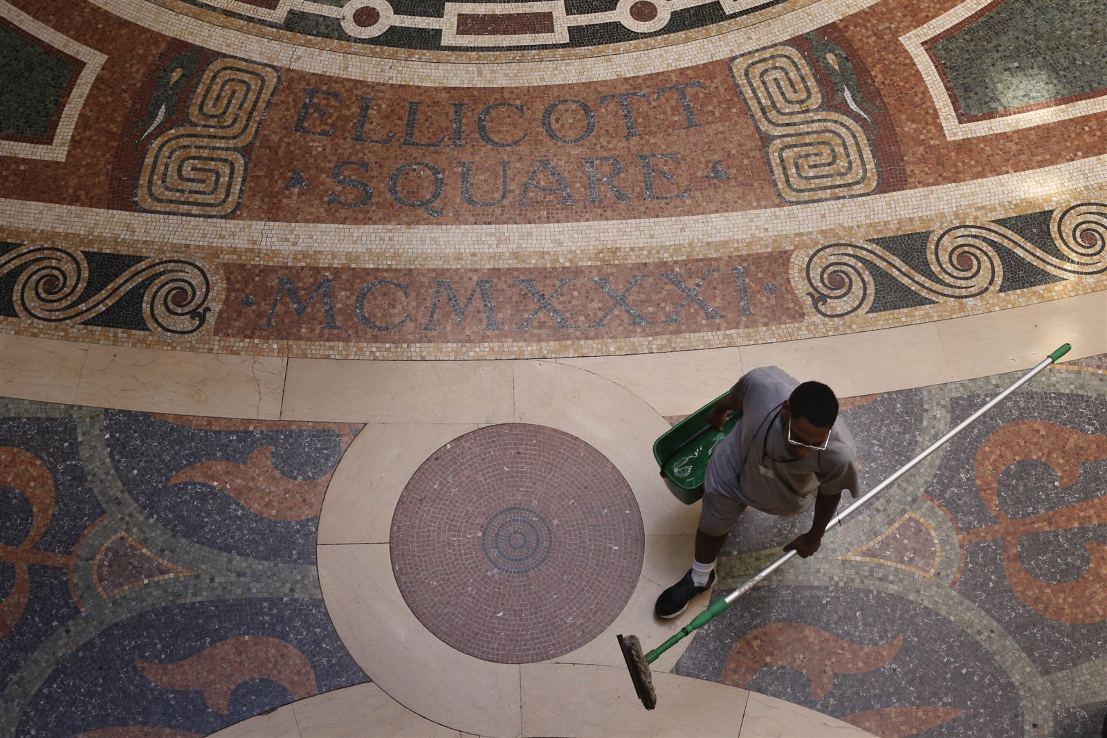 A Closer Look: Ellicott Square Building